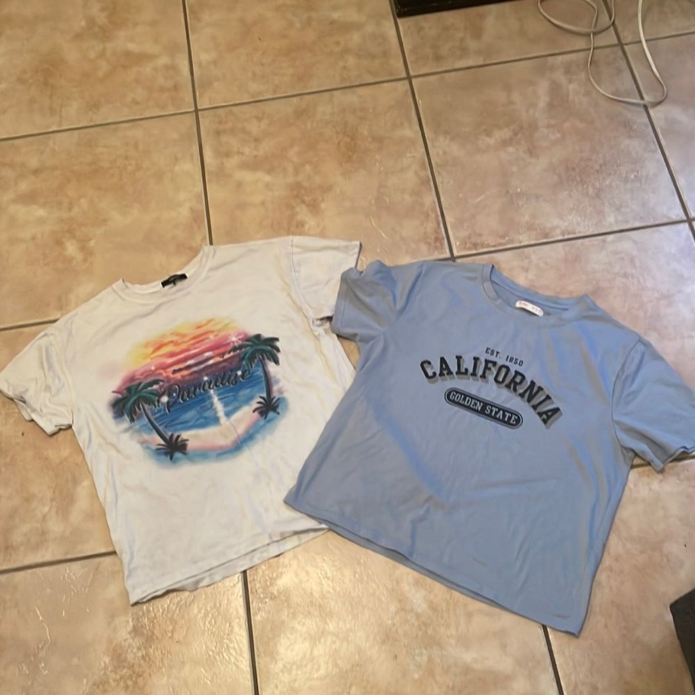 Crop top bundle size medium